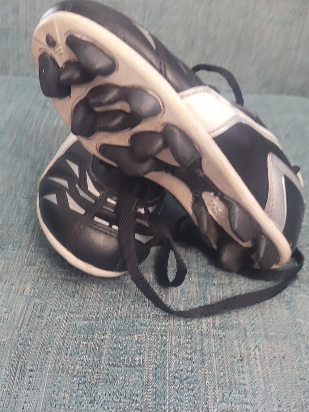 Diadora Kids Black and White Soccer Cleats